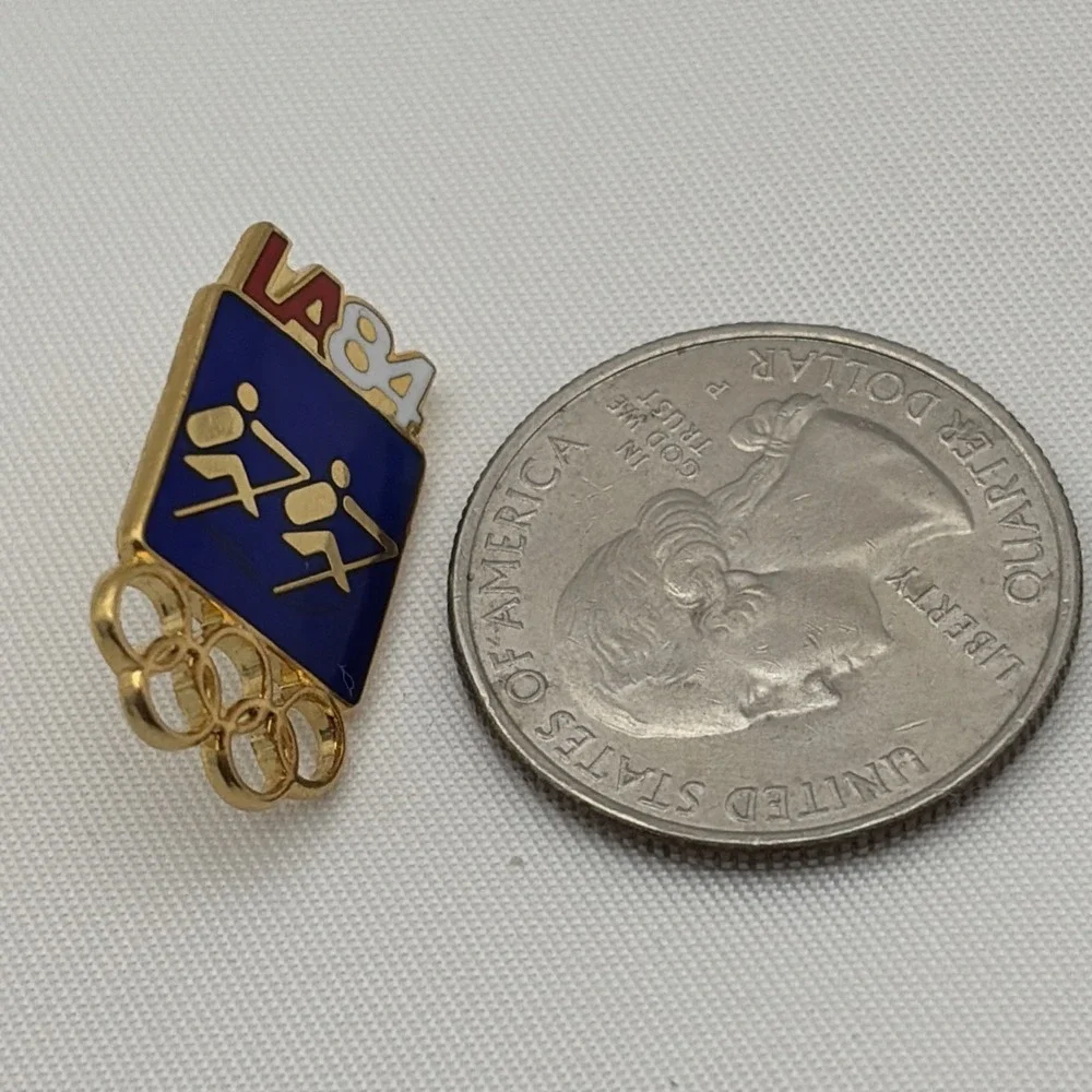 1984 Los Angeles Olympics Rowing Event‎ Lapel Hat Pin Blue